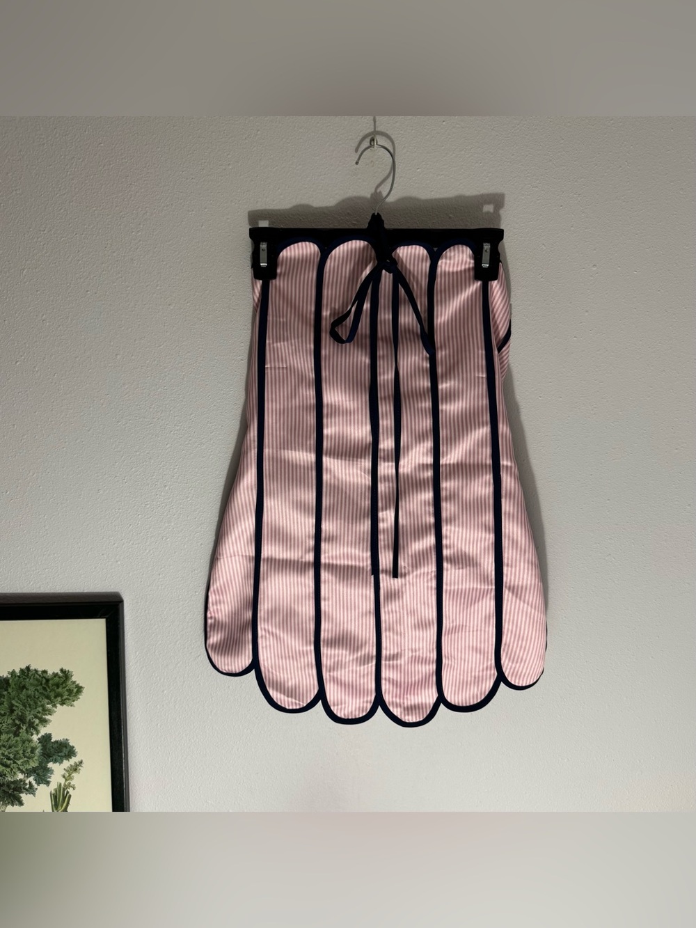 Pink and white scalloped ultra mini halter dress with navy trim size S